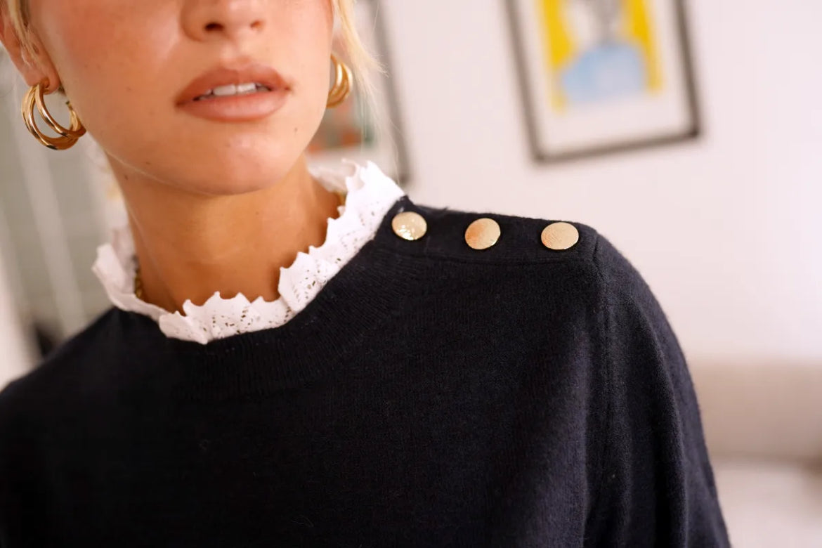 LOD Of Love - Marine Knit met Kantkraag en Gouden Knopen