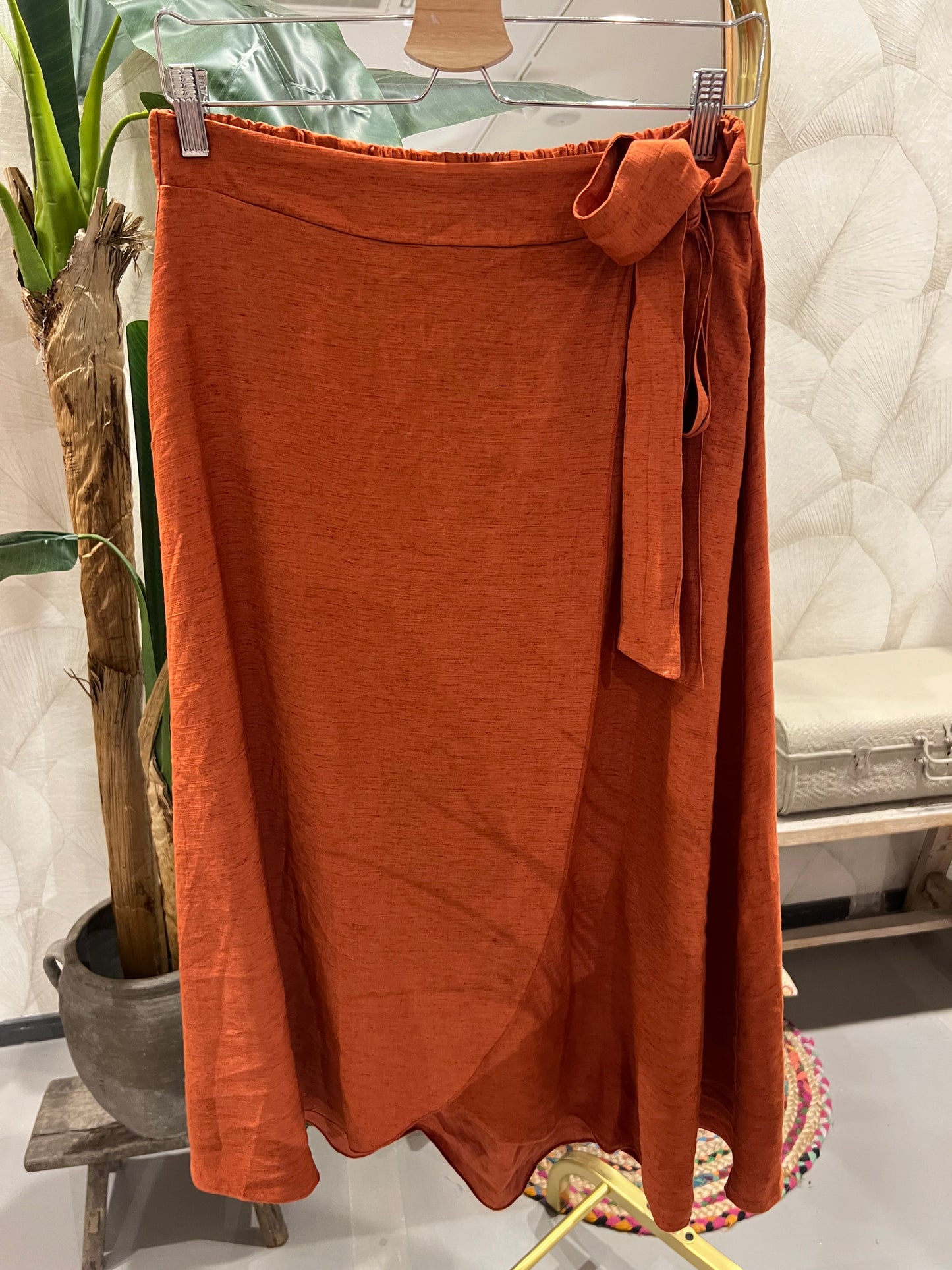 LOD of Love – Terracotta Wrap-Rok met Striksluiting