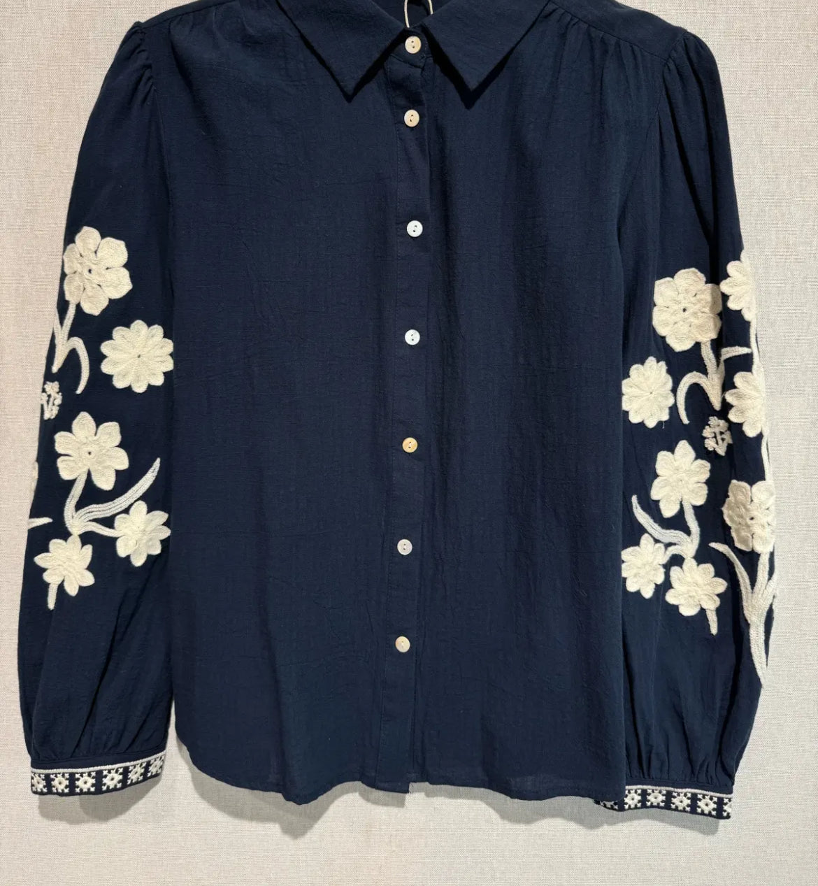 LOD of Love – Navy Bloemenblouse van Katoen