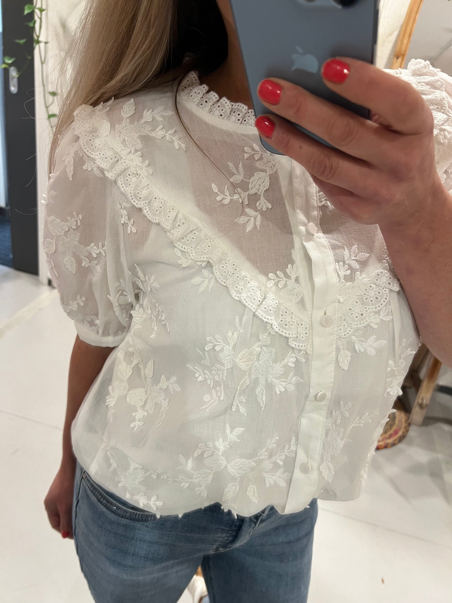 LOD of Love – Witte Kanten Blouse met Borduursels
