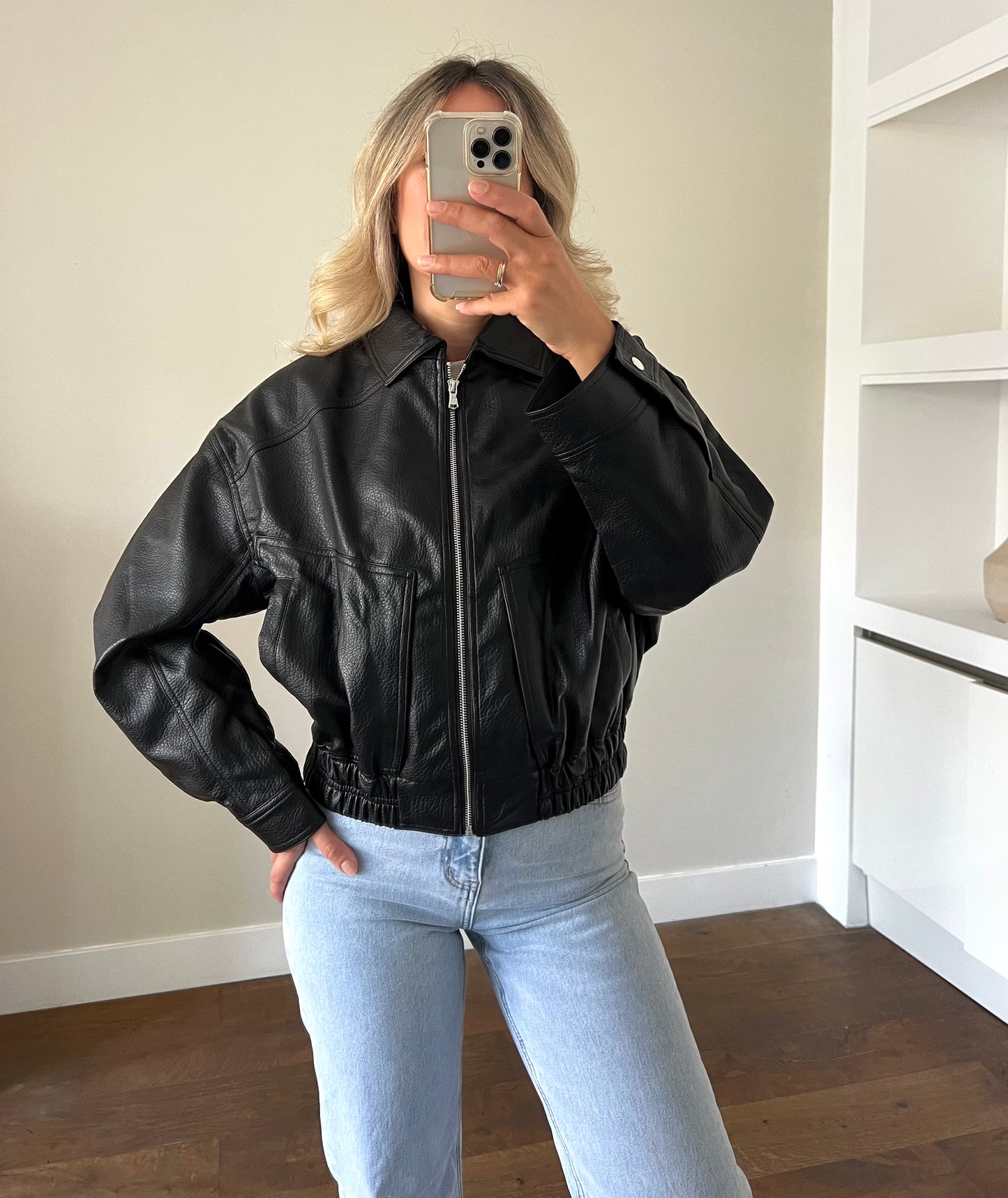 LOD of Love – Oversized Bomber Jacket Zwart