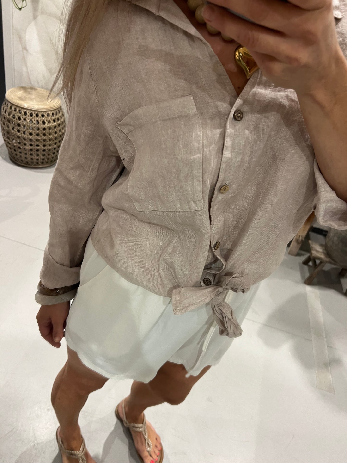 LOD of Love – Linnen Blouse Beige met Strik