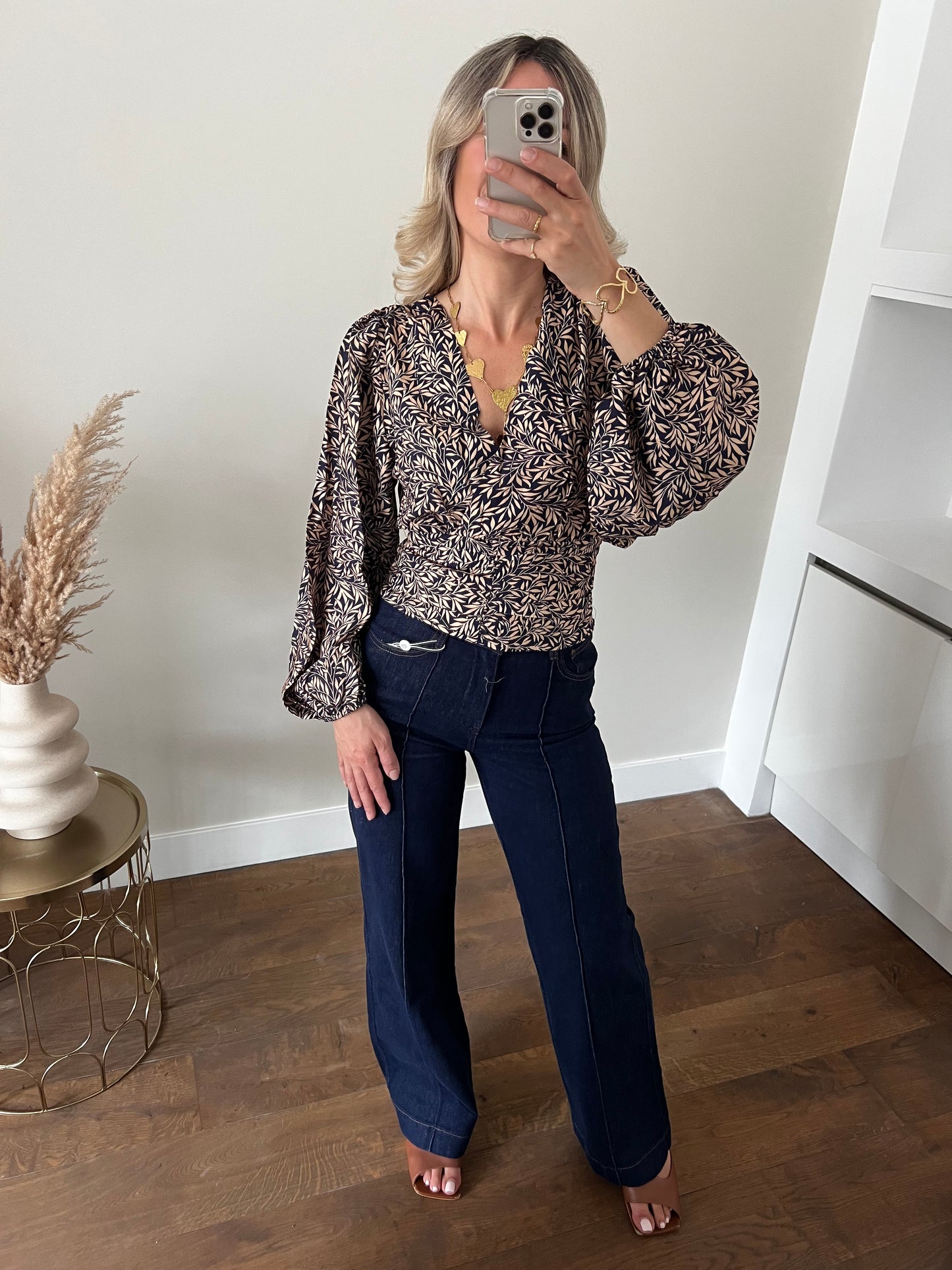 LOD of Love β Emma Blouse met Bladprint en Pofmouw β Blauw