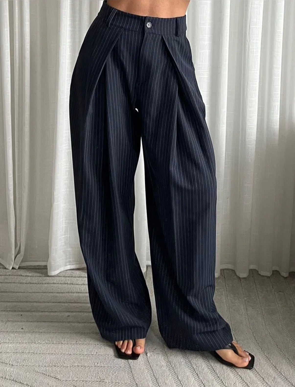 LOD of Love - LOD of Love – Pinstripe Wide Leg Pantalon – Tall Inseam 90 cm – Navy