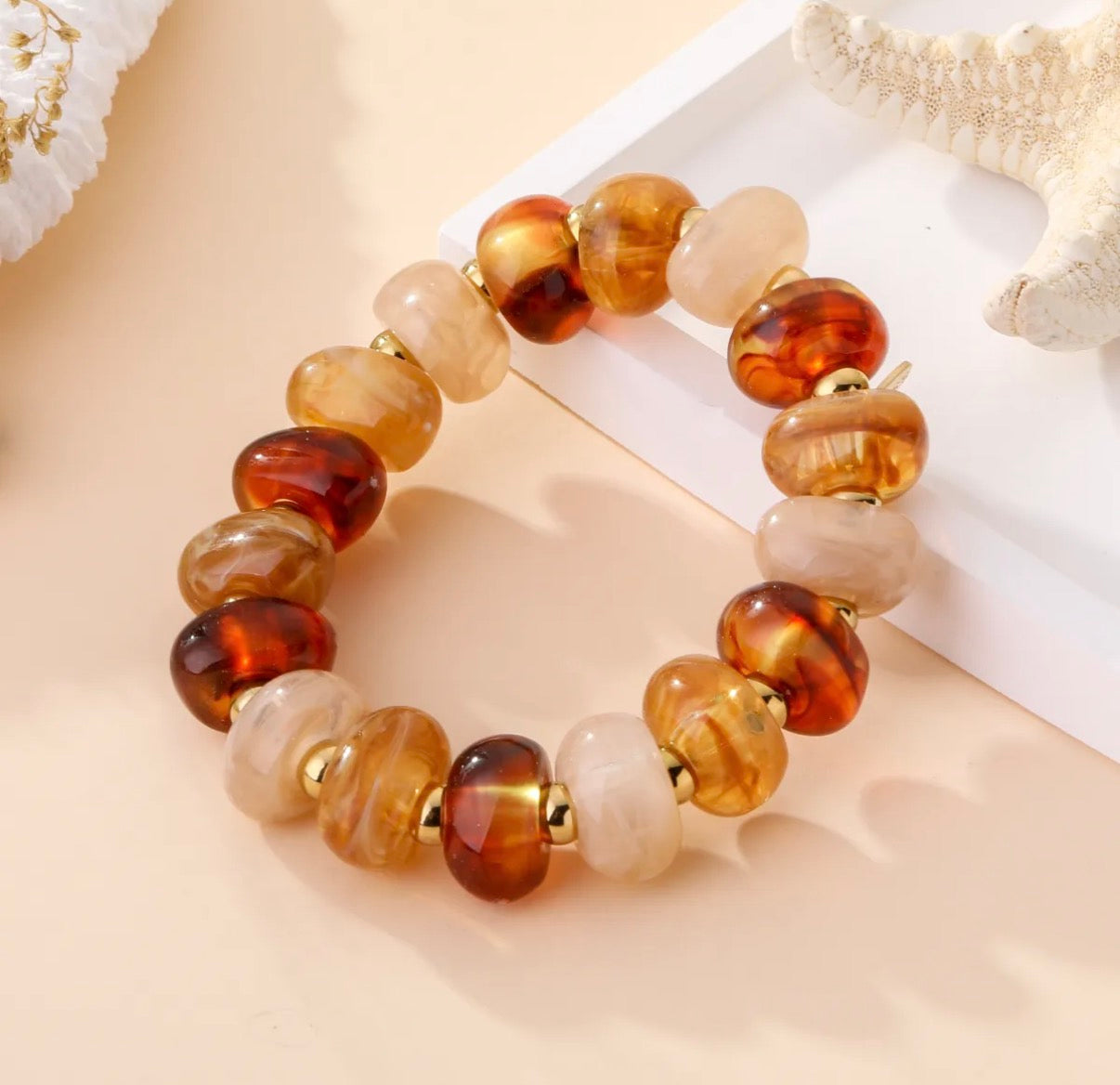 LOD of Love β Amber Glow Beaded Bracelet β Goud & Earth Tones