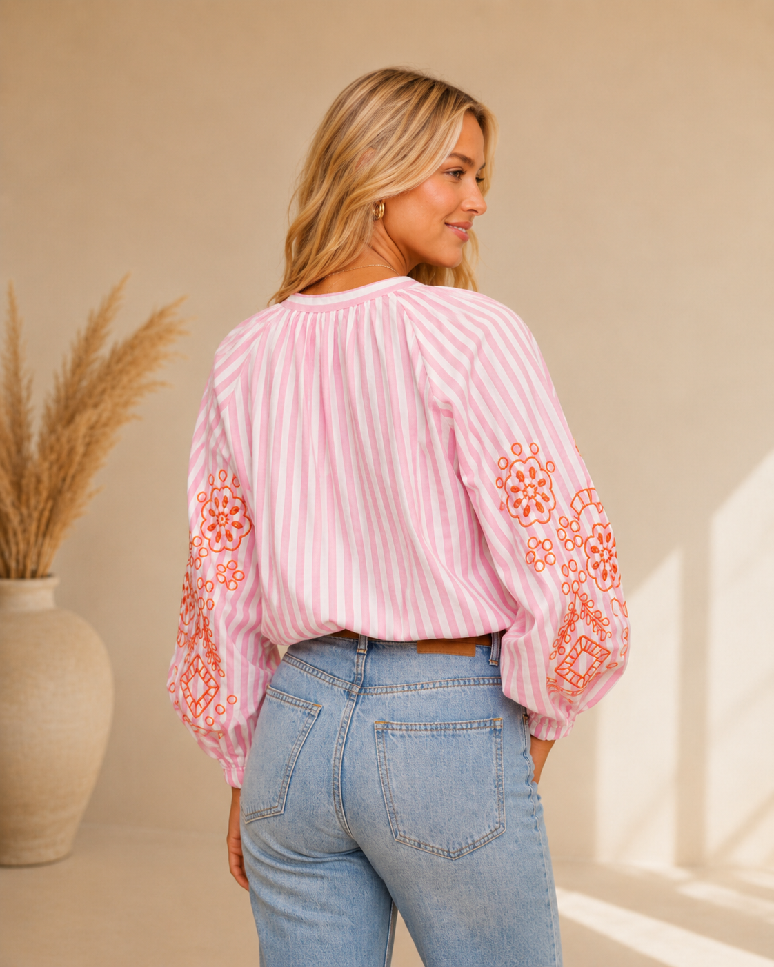 LOD of Love – Gestreepte Blouse met Broderie Mouwen – Pink/Orange