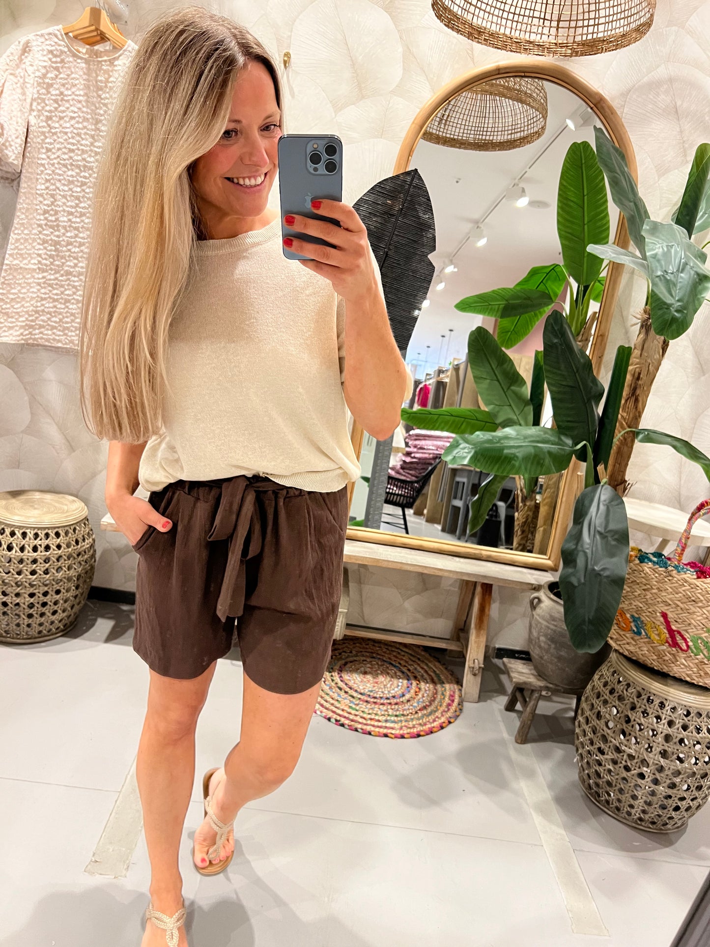 LOD of Love – Korte Broek Nova met Strik & Subtiele Glans Bruin