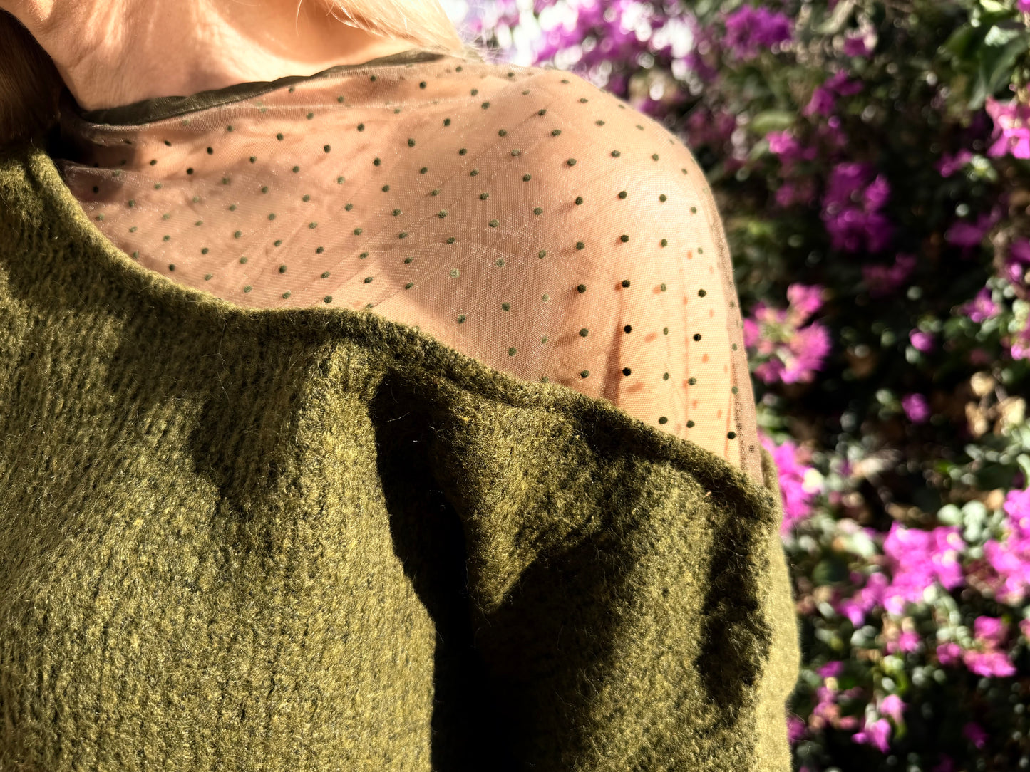 LOD Of Love - Trui Met Kant Detail