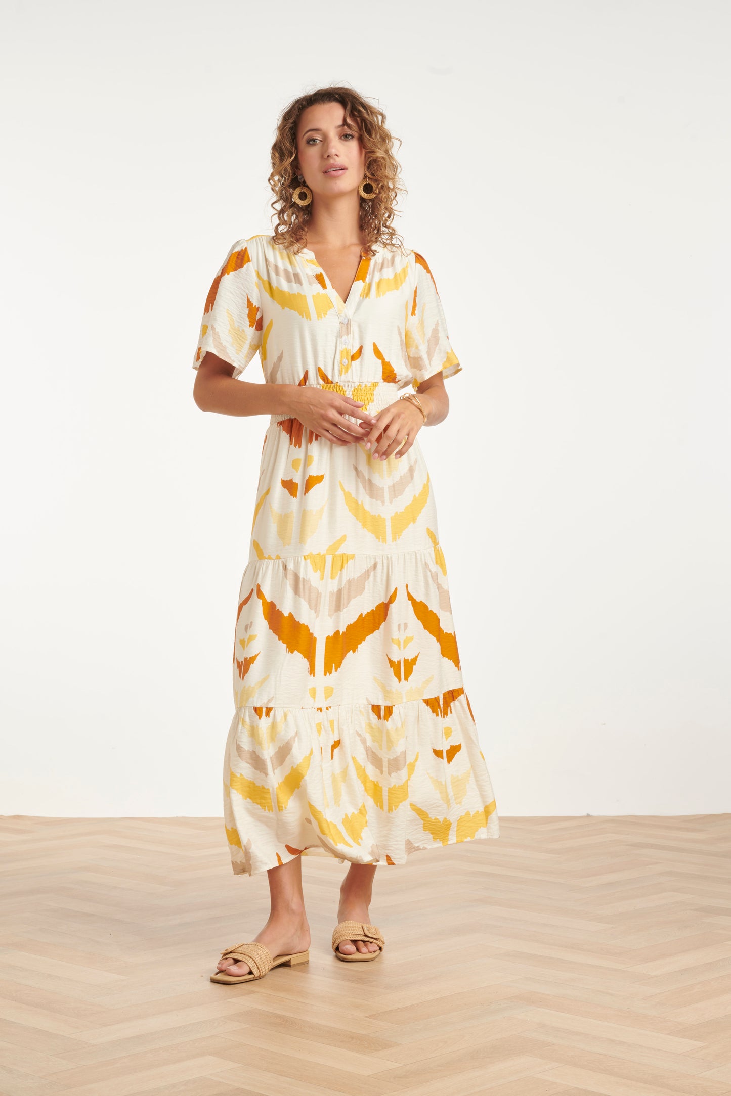 LOD of Love – Midi V hals Jurk met Oranje Aztec Print