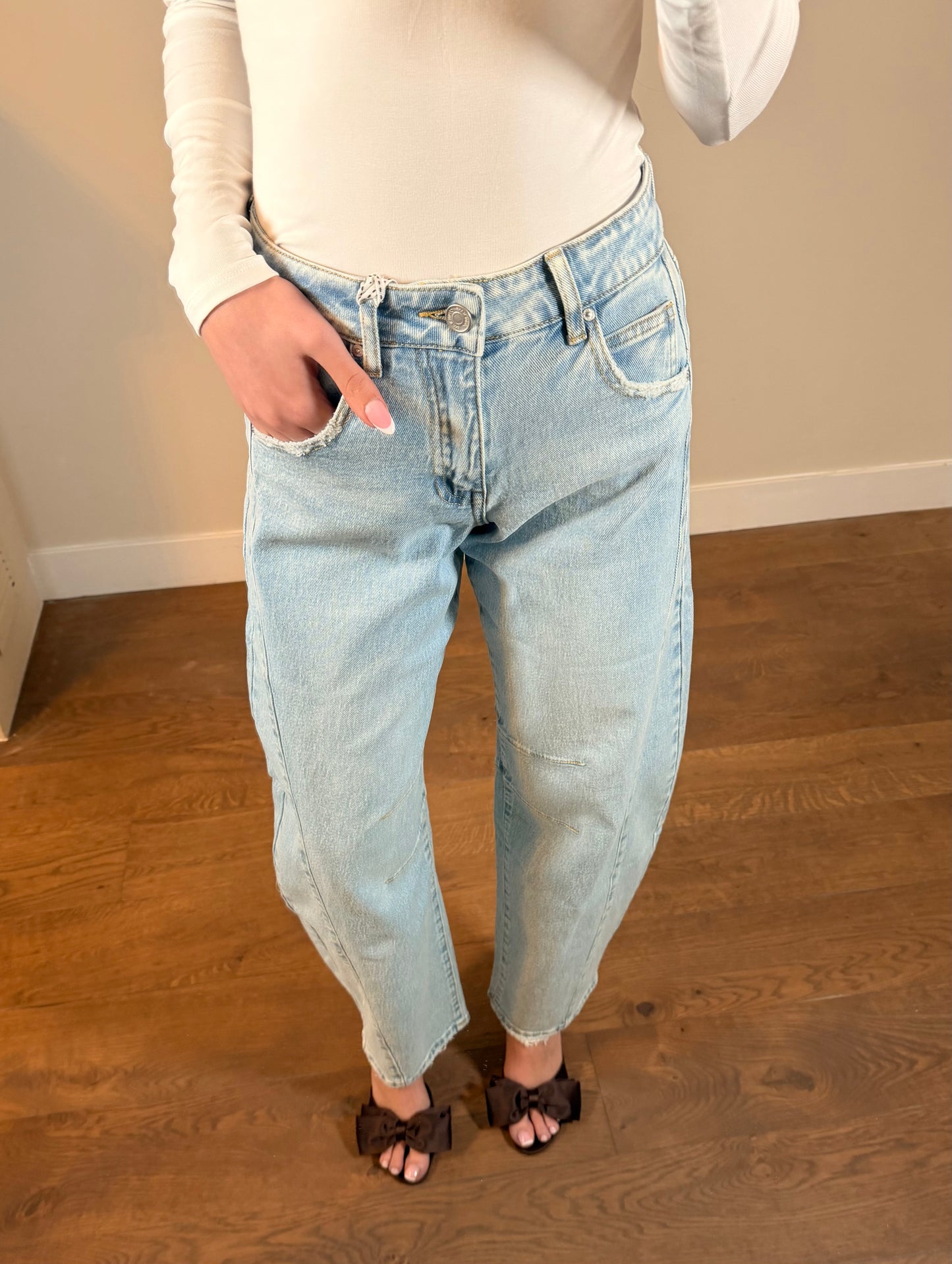 LOD of Love - Queen Hearts Barrel Jeans Soft Washed Blue