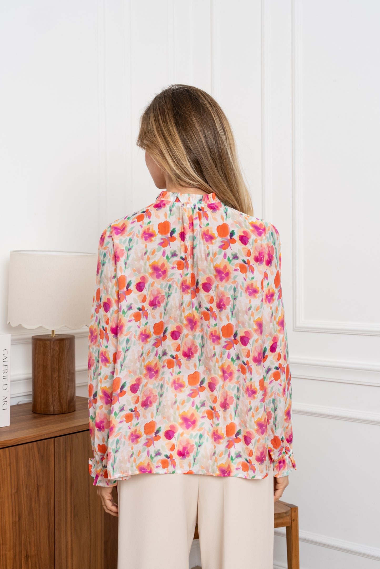 LOD of Love – Bloemenblouse met Fuchsia en Oranje Accenten