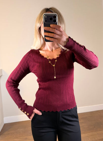 LOD Of Love - Ribtop met Goudkleurige Knoopdetails Bordeaux