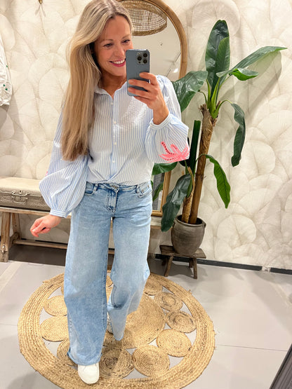 LOD of Love – Lichtblauwe Gestreepte Blouse Roze Palm