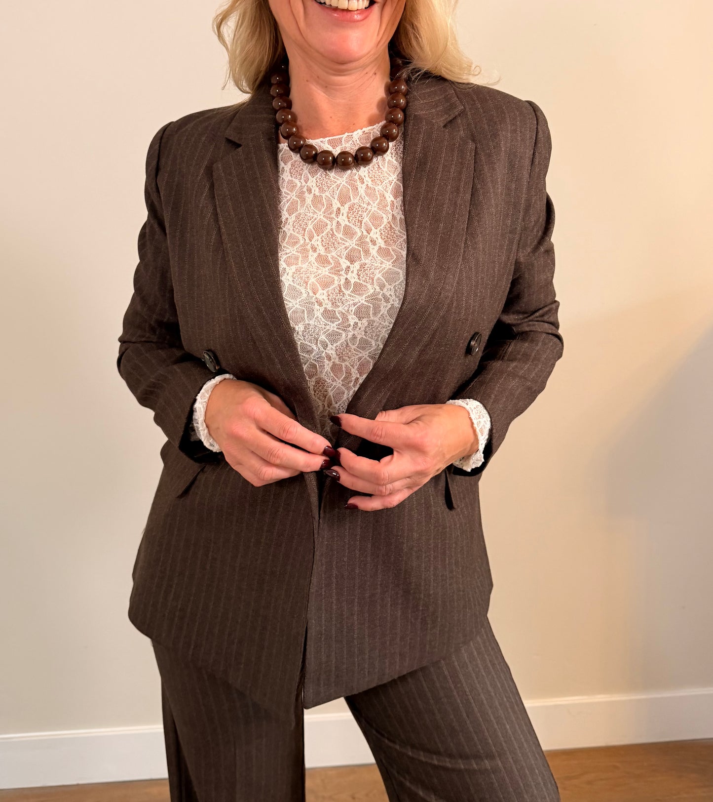 LOD of Love – Love Blazer Met Fijne Streep Chocoladebruin