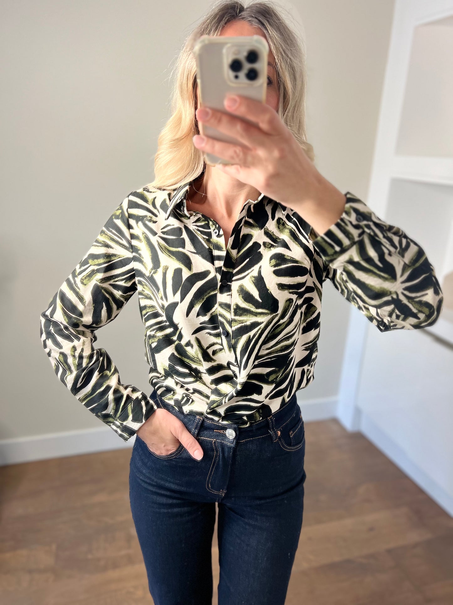 LOD of Love – Blouse Jungle Print Taupe Zwart