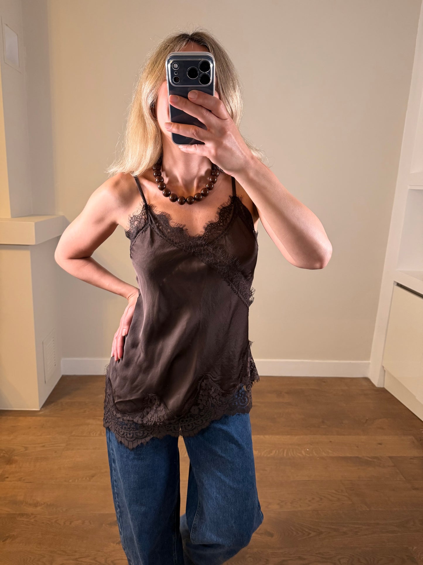 LOD of Love – Zijde Viscose Top Luna Bruin