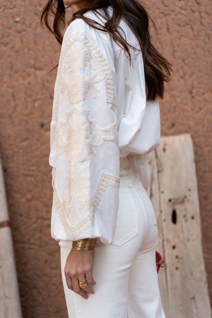 LOD of Love – Geborduurde Blouse in Boho-Stijl