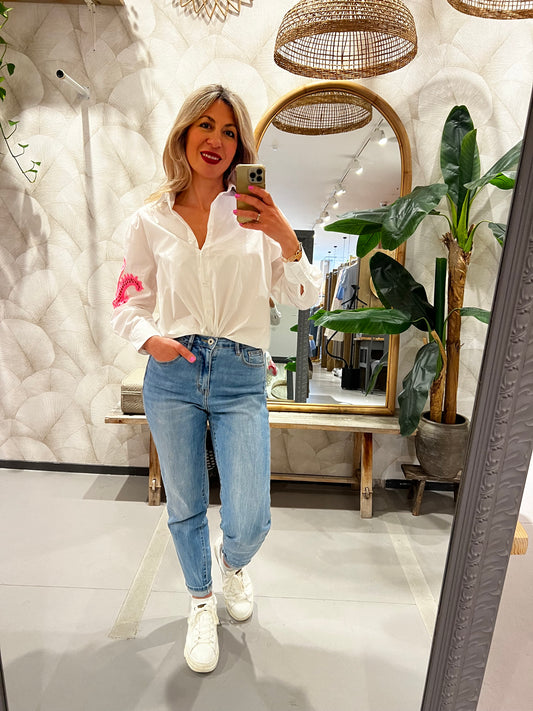 LOD of Love –  Witte Blouse met Roze Boho Borduursel