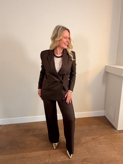 LOD of Love – Love Blazer Met Fijne Streep Chocoladebruin