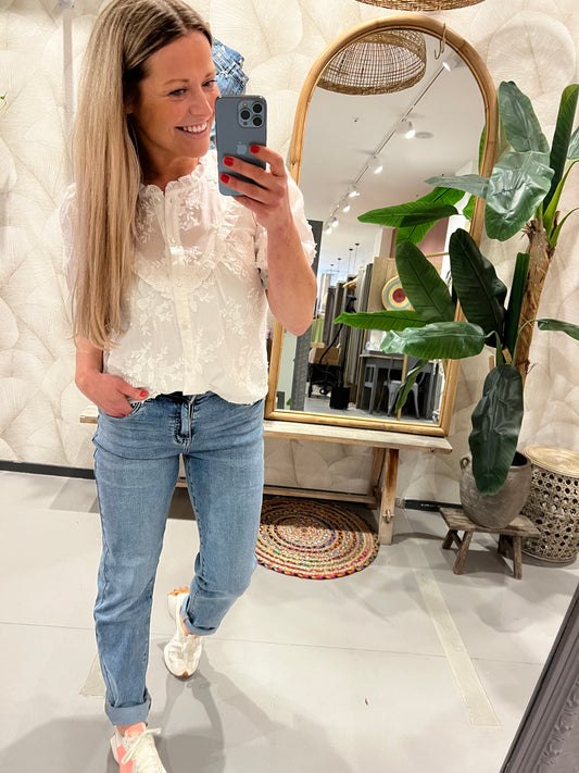 LOD of Love – Witte Kanten Blouse met Borduursels