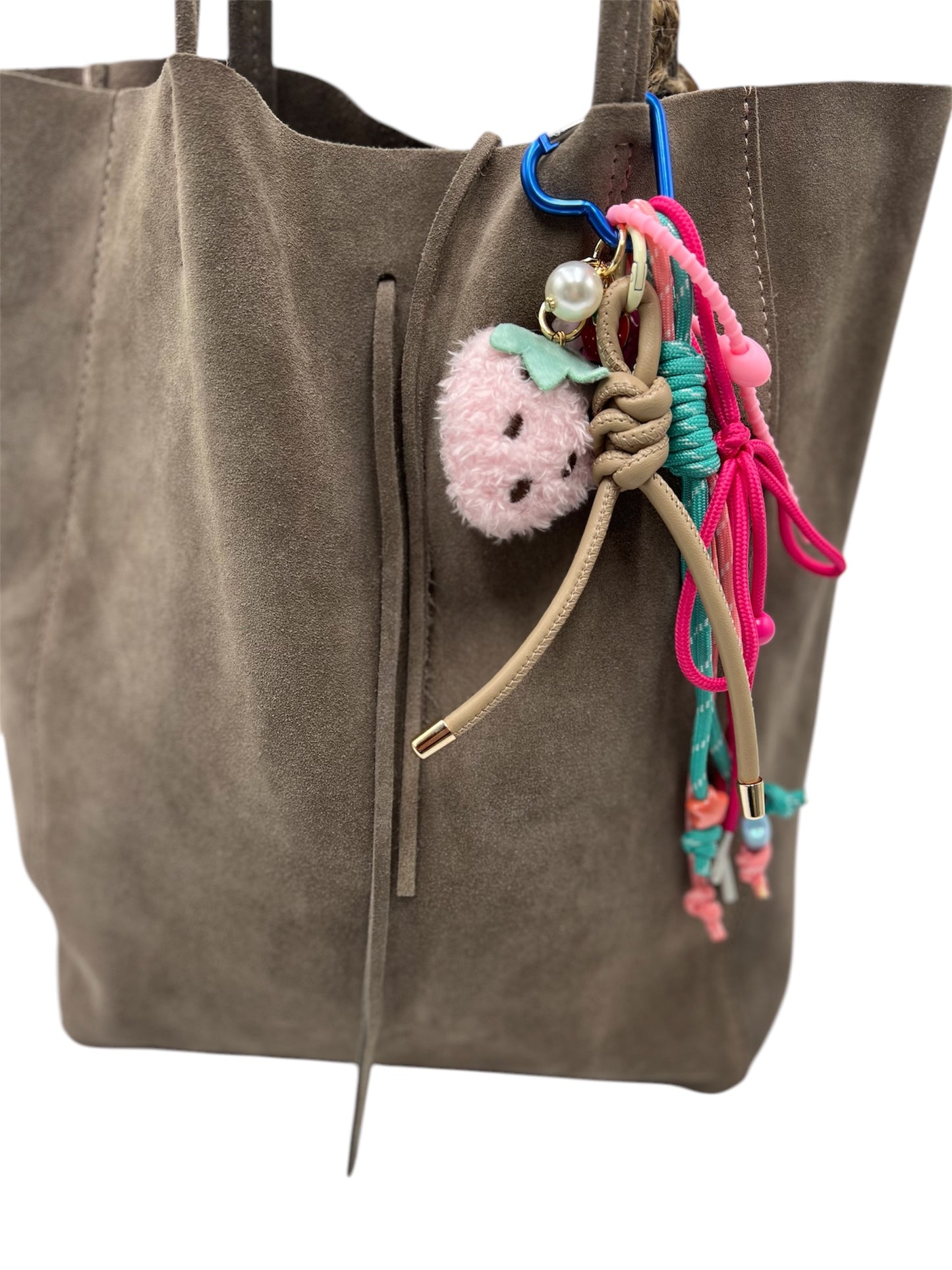 LOD of LOVE –  Bag Charm Strawberry