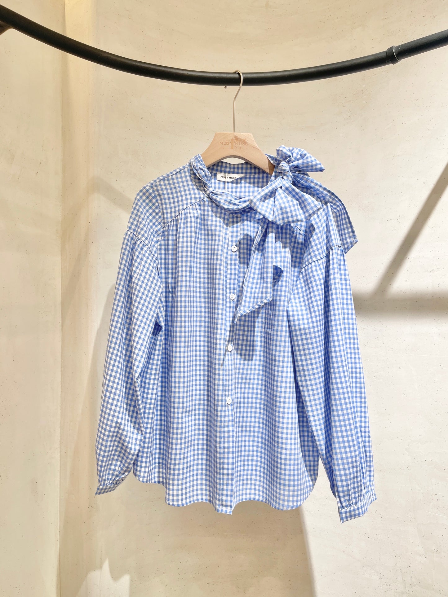 LOD of Love – Blauw Geruite Blouse met Strik