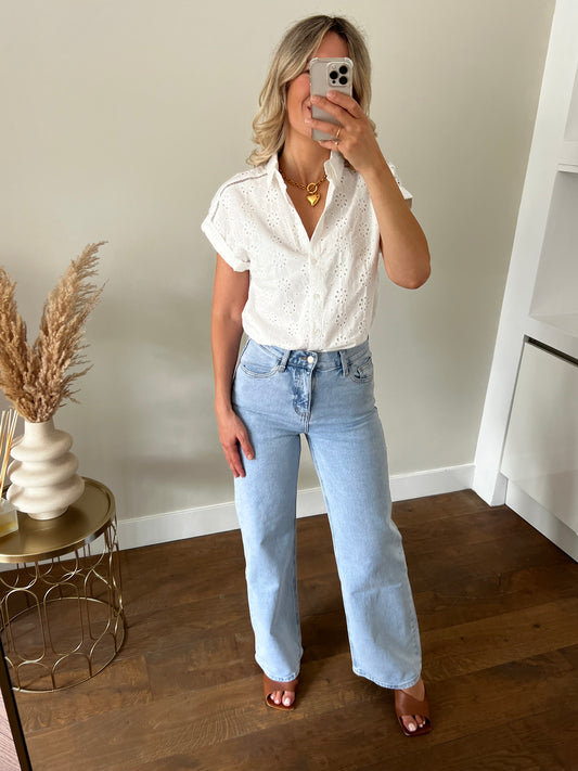 LOD of Love – Bloom Blouse Witte Broderie met Korte Mouw