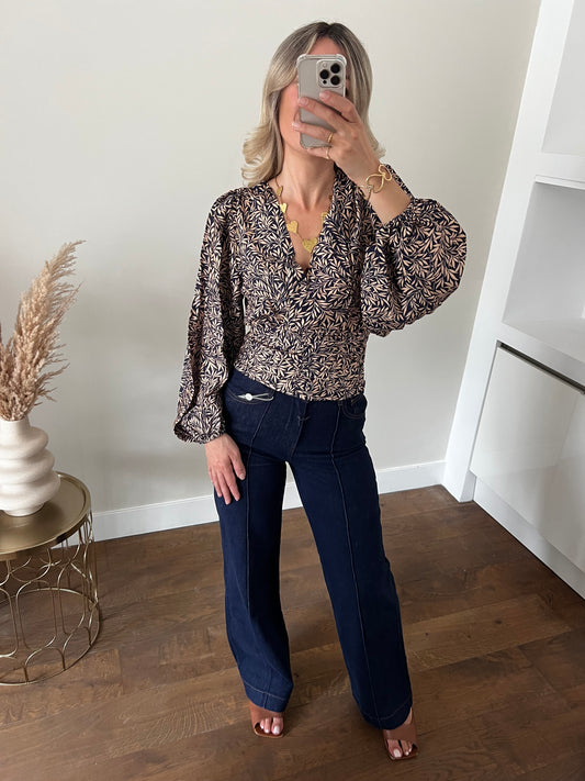LOD of Love – Emma Blouse met Bladprint en Pofmouw – Blauw