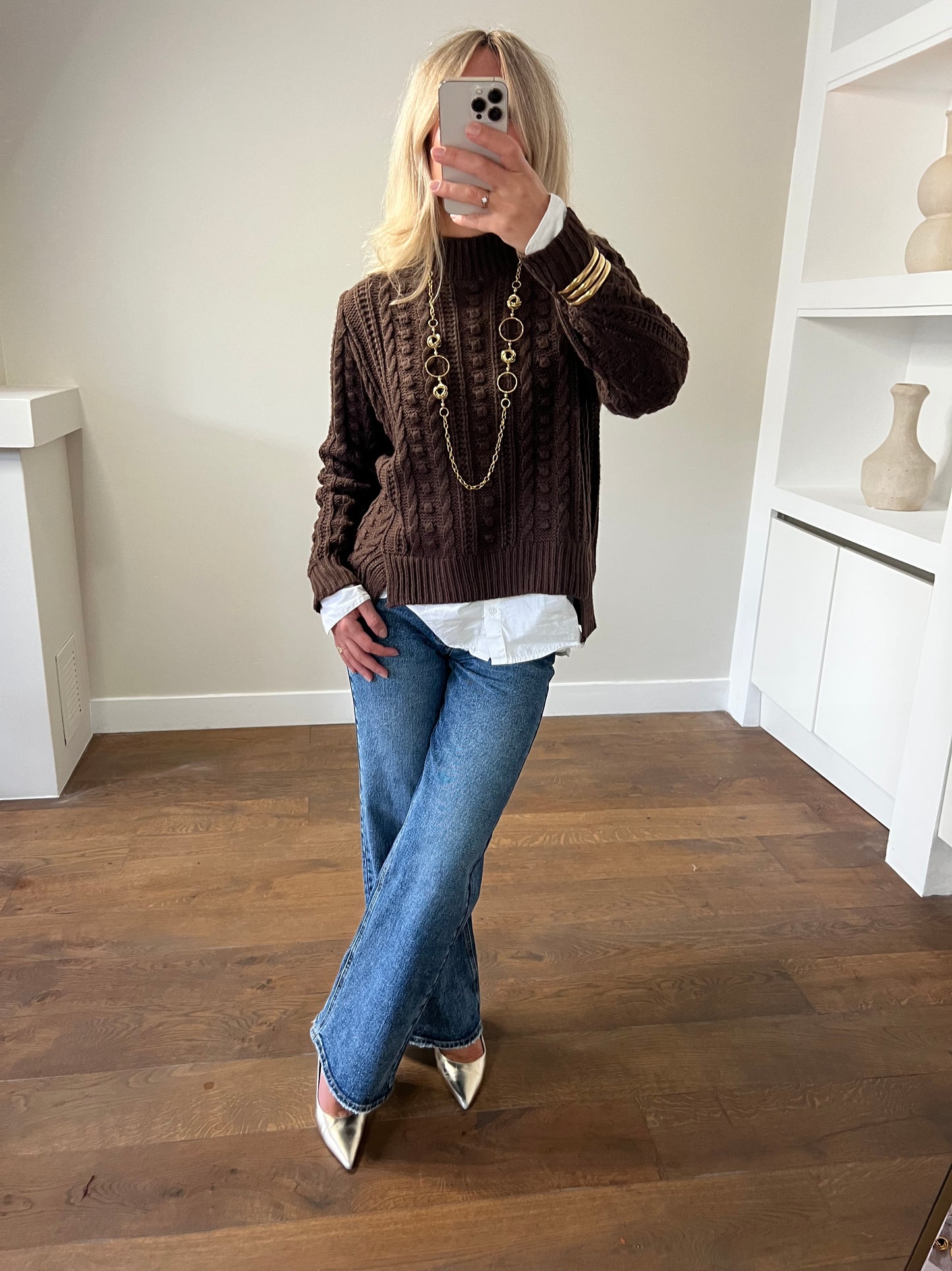 LOD Of Love - Donkerbruine Kabeltrui met Opstaande Kraag