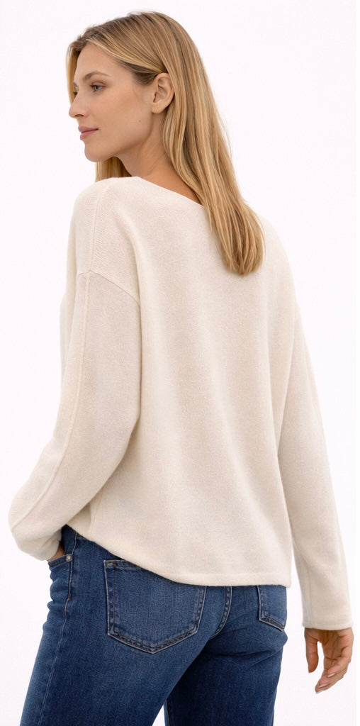 LOD of Love -  Losvallende V-hals Trui in Beige