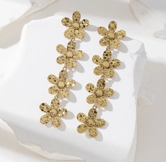 LOD of Love – Lange Bloem Oorbellen Goud