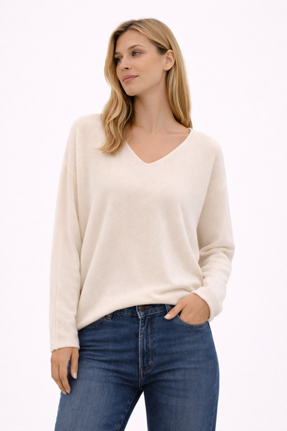 LOD of Love -  Losvallende V-hals Trui in Beige